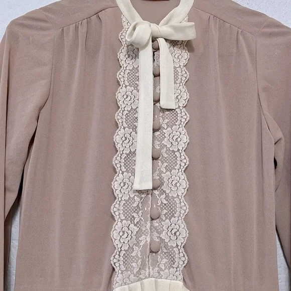 Vintage Prairie Cottage Lace Accent Dress - Picture 6 of 16